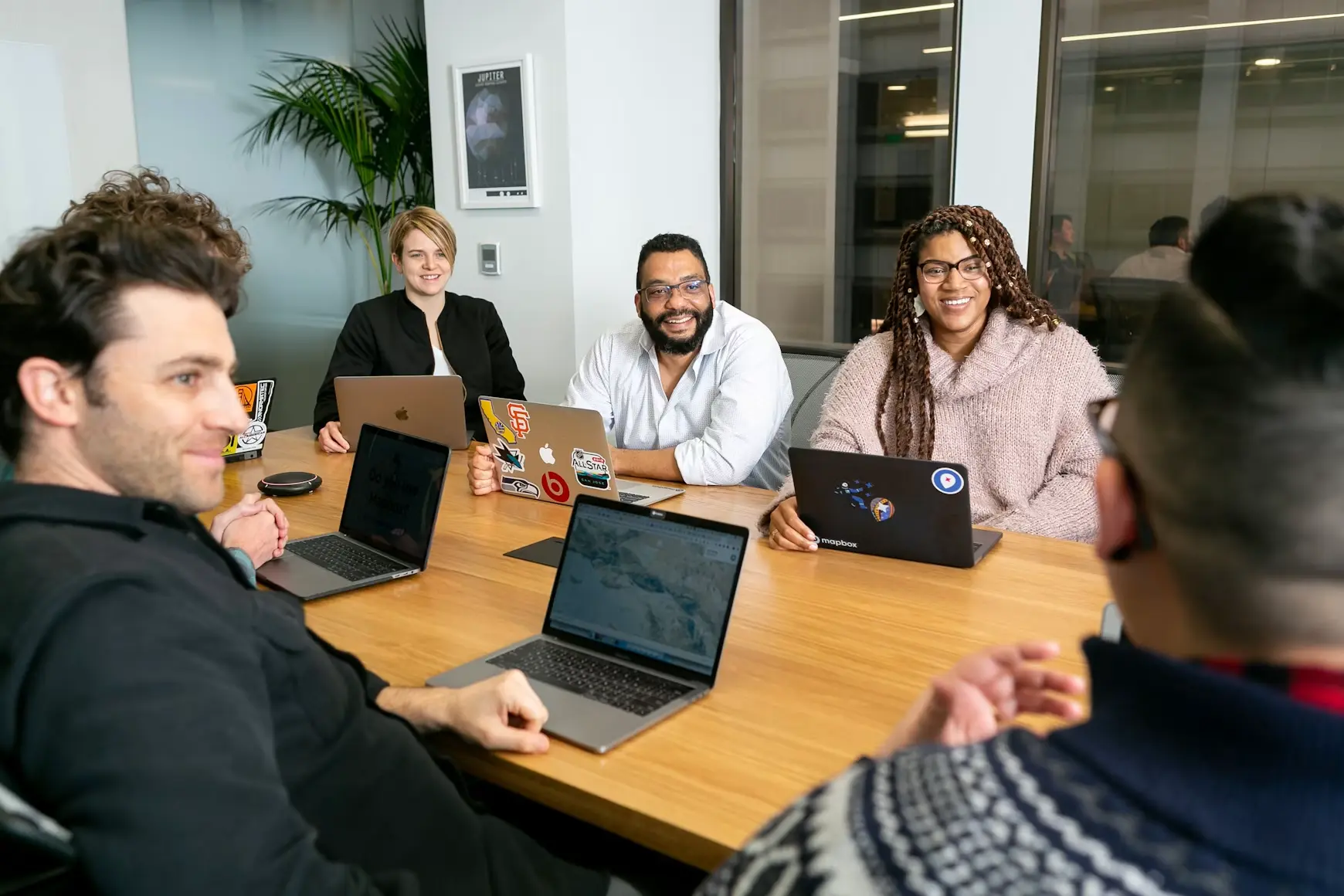 Cómo elegir una empresa de desarrollo de software sin equivocarte