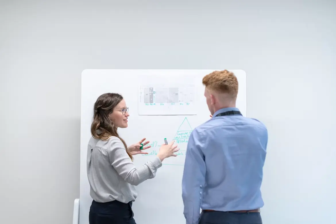 ERP vs software a medida: cuál necesita realmente tu empresa